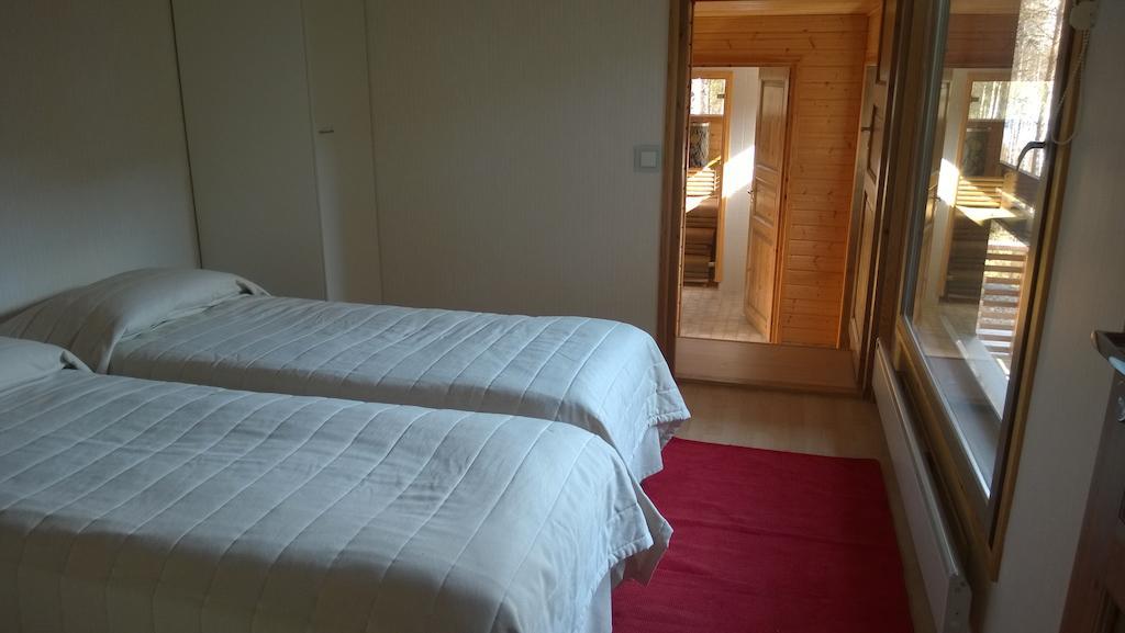 Kuoreksenniemi Villas & Lakehouse Puumala Room photo
